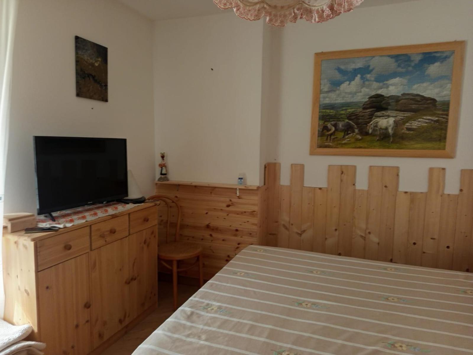 La Casa Di Siro Apartment คาแดร์โซเน ภายนอก รูปภาพ